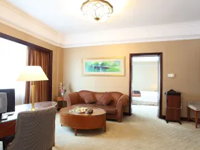 Grand International Hotel - Habitación