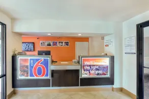 Motel 6-Dallas, TX - South - Reception