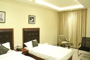 Hotel Hyderabad Grand - Room
