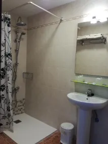 Hostal Castilla - Badezimmer