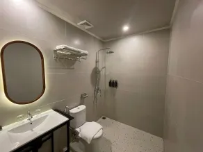 Azana Essence Sanggabuana Bogor - Badeværelse