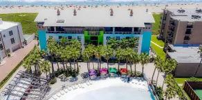 Holiday Inn Resort South Padre Island-Beach Front by IHG - Piscina