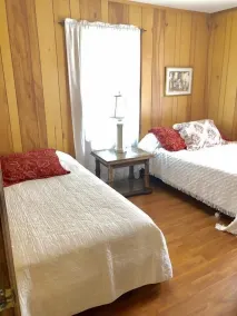 Beach Nut - Room