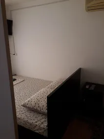 Minorai Xurd - Room
