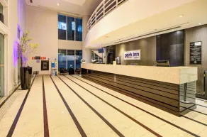 Park Inn by Radisson Berrini - Reception