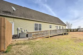 Stokesdale Vacation Rental w/ Game Room! - Innvendig