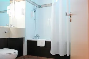 Holiday Inn A55 Chester West by IHG - Baño