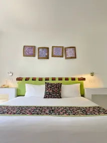 Seven Crown Express & Suites by Kavia - Chambre