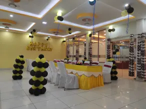 HOTEL BABA KO DHABA - Gastronomie für Familien