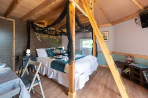 Woods Meadow Glamping - Zimmer