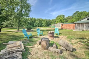 Charming New Concord Cabin on 50-Acre Farm! - Innenbereich