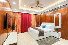 TIM Sector 51, ARTEMIS HOSPITAL 1 min walk, FORTIS & MEDANTA 4 mins drive - Quarto