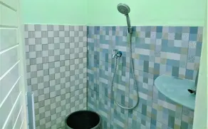Kendang Kempul Hostel - Badezimmer