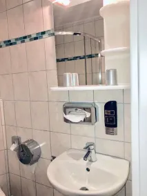 Hotel Pension Wiesenau - Bagno