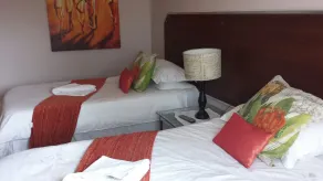21 On Coetzee Guest House - Room
