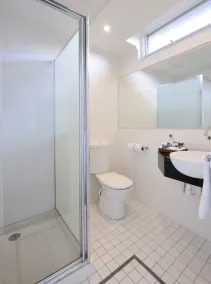 Mercure North Melbourne - Bathroom