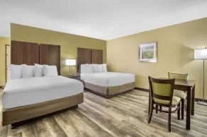 Best Western Plaza Inn - Rum