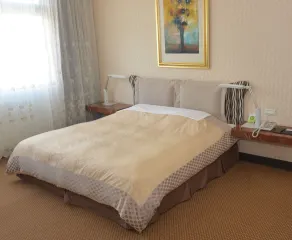 Kingship Hotel Kaohsiung Inter Continental - Room
