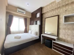 Spacious 1BR at Tamansari Panoramic Apartment near Metro Indah Mall By Travelio - Værelse