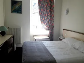 Logis Hotel du Midi - Værelse