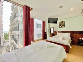 Art Deluxe Hotel - Room