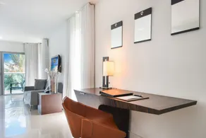 Beach Haus Bal Harbour - Chambre