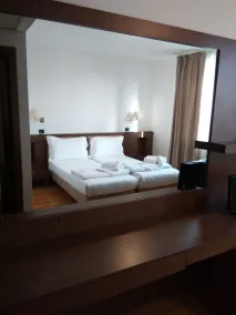 HOTEL CAVALIERI - Værelse