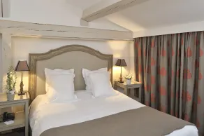 Hôtel Le Donjon - Cœur de La Cité Médiévale - Room