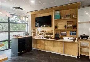 B&B HOME Vélizy - Restaurant