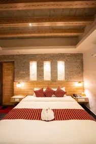 Hotel Mera Peak Private Limited - Rom