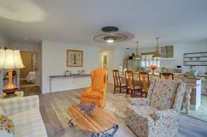 Vintage Coloma Home w/ Deck: Shop, Swim & Dine! - Interiør