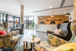 Stadthotel Lohne, Self Check-in & entspannt im Café frühstücken - Restaurant
