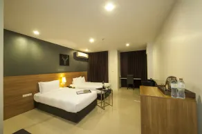 Marigold Sukhumvit - Free Shuttle to BTS Bearing Station - Room