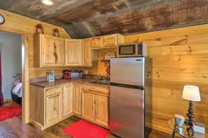 Quaint Norfork Studio w/ Million Dollar View! - Interiør