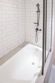 Citadines Connect Airport Jakarta Hotel - Bathroom