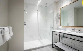 The Morgan Hotel - Bathroom