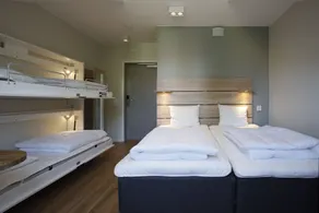 Kvibergs Vandrarhem - Hostel - Room