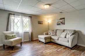 Fish, Swim + Relax: Modern Condo by Lake Huron! - Interiör