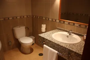 Hotel Ciudad Pozo Alcón - Bathroom