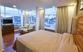 Hotel Petropolis Inn - Room