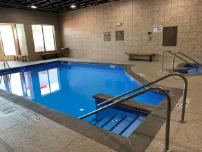 Radisson Hotel River Falls - Piscina