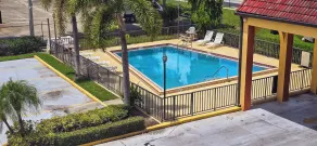 Budget Inn Of Orlando - Piscine