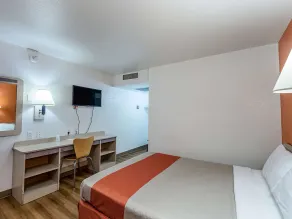 Motel 6-Yreka, CA - Chambre