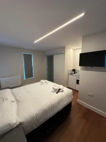 Contractors Guest House - Rom