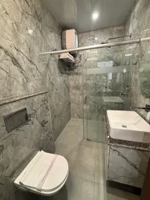 Hotel white inn - Bathroom