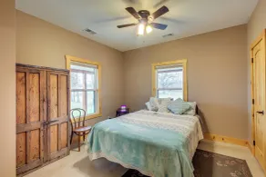 Rural Drexel Cabin on 30 Acres: Unplug + Unwind! - Interiør