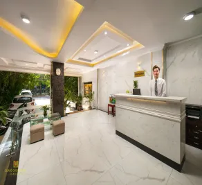 Nhan Hoa Hotel - Rezeption