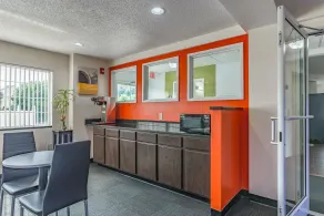 Motel 6-Charlotte, NC - University - Restaurant