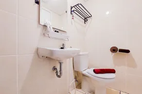 Strategic and Nice Studio Apartment at M-Town Residence Travelio - Badeværelse