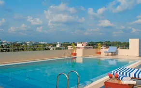 Classic Sarovar Portico Trivandrum - Pool